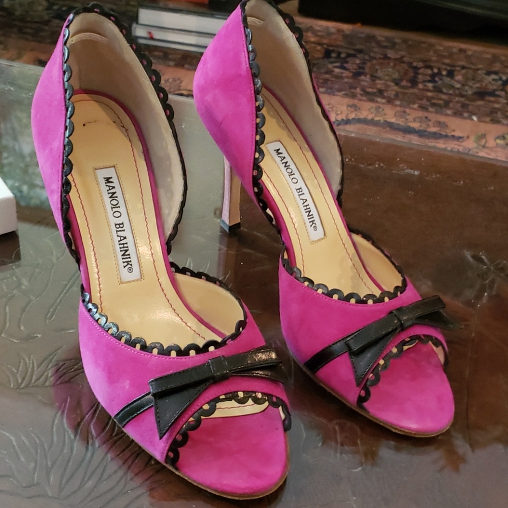 Manolo Blanik 6" dress heels. Worn twice.